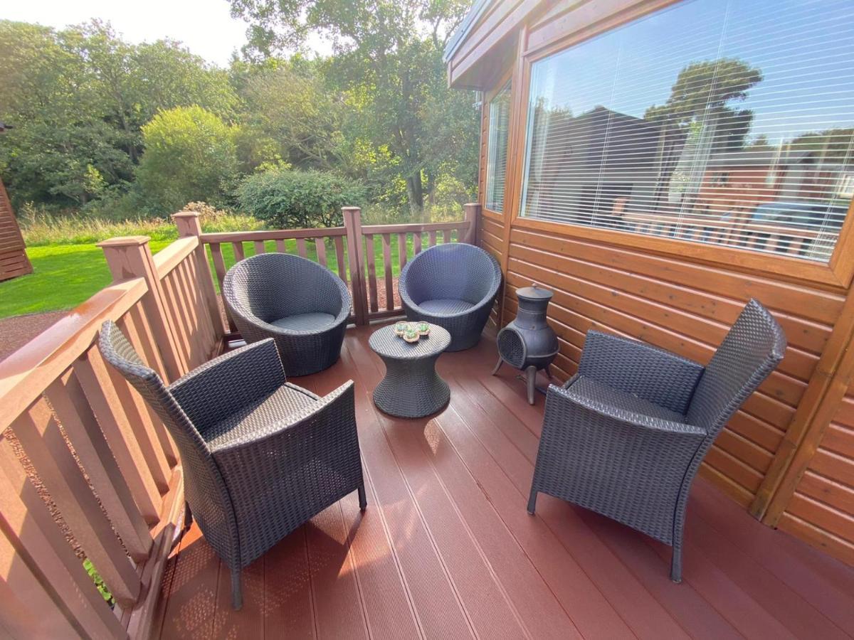 Ascot Lodge - Hot Tub Hideaway - Northumberland Felton  Exterior photo