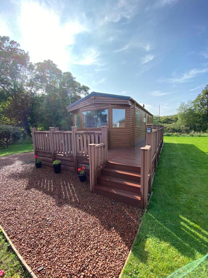 Ascot Lodge - Hot Tub Hideaway - Northumberland Felton  Exterior photo